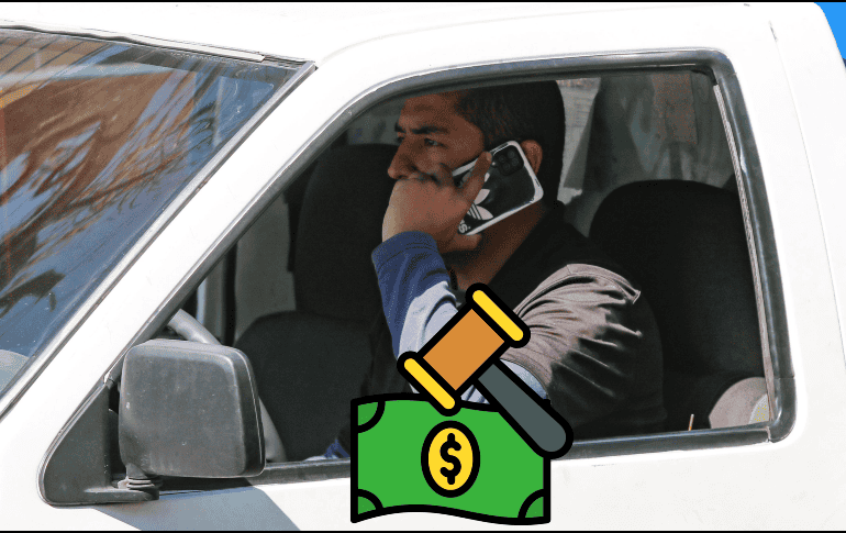 El 8% de las muertes por accidentes de tránsito en 2020 involucraron un distractor como el celular. EL INFORMADOR / ARCHIVO