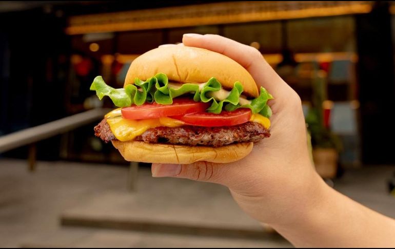 Así puedes obtener una hamburguesa gratis en Shake Shack. ESPECIAL / FACEBOOK Shake Shack México