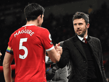 Manchester United anuncia a un rostro conocido para ocupar su banquillo de aquí a final de temporada. EFE / EPA / Peter Powell