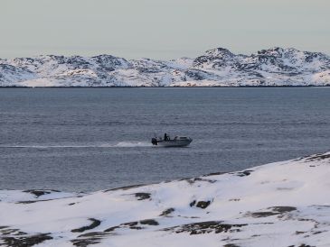 Si todo el hielo se derritiera, sucedería el proceso geológico llamado "ajuste isostático". EFE/J. C. Rivas