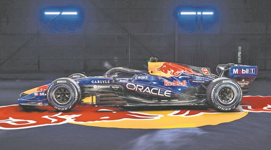 El aspecto del RB22 de Red Bull se asemeja al que la escudería utilizó a principios de la década de 2010. ESPECIAL