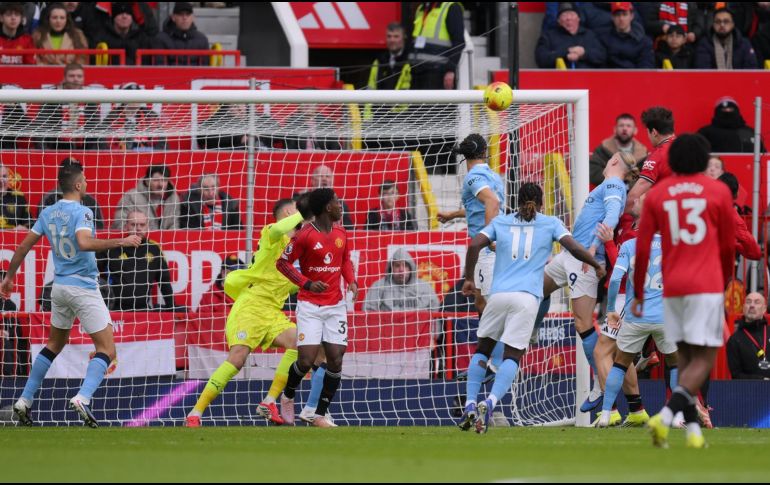 El Manchester United lució un lavado de cara espectacular con el primer duelo en el banquillo de Michael Carrick. EFE / EPA / GARY OAKLE