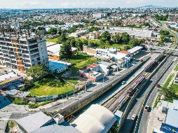 La construcción de edificios de vivienda vertical en la ciudad busca optimizar el uso del suelo urbano, ofreciendo soluciones habitacionales en espacios reducidos y contribuyendo a la densificación ordenada de las zonas metropolitanas. EL INFORMADOR/ A. Navarro