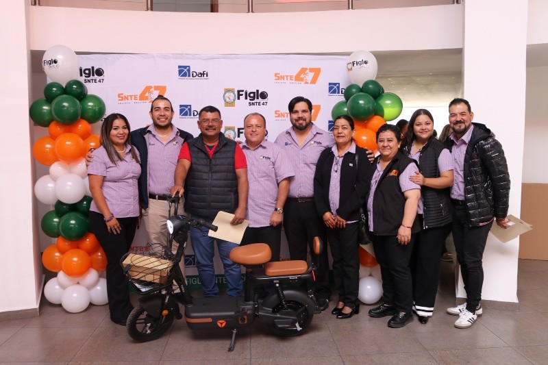 &nbsp;Socios recibiendo recompensa. ESPECIAL