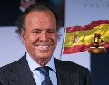 Julio Iglesias fue denunciado por delitos de trata de seres humanos con fines de imposición de trabajo forzado y servidumbre, agresión sexual, lesiones y delito contra los derechos de los trabajadores. AP / ARCHIVO