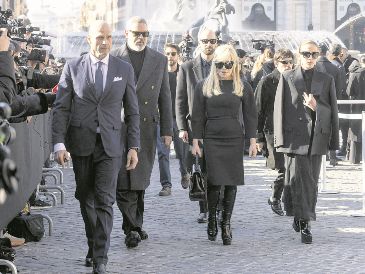 Donatella Versace asistió al homenaje a Valentino Garavani. AFP