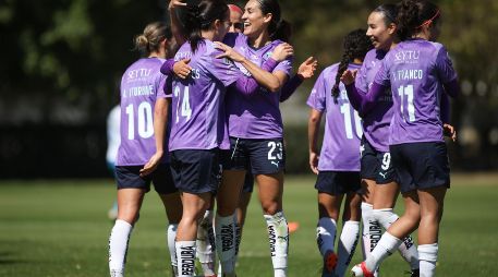 En la segunda parte, Guadalajara completó la voltereta gracias a una jugada colectiva bien elaborada. IMAGO 7