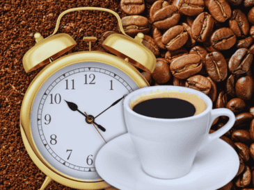 Los niveles de glucosa en la sangre se ven más afectados por la ingesta de café en ayunas que por las horas de sueño. ESPECIAL / CANVA