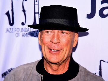 La salud de Bruce Willis volvió a colocarse en el centro de la conversación pública, pero esta vez por una revelación que va más allá del diagnóstico de demencia frontotemporal que enfrenta desde 2023. AFP / ARCHIVO