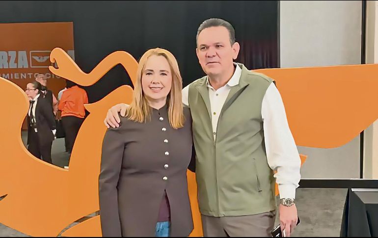 El atentado ocurrió cuando ambos salían del Congreso, mientras que el gobernador de Sinaloa ordenó un operativo para capturar a los responsables en medio de la pugna entre cárteles de la región. EL UNIVERSAL