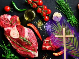 La práctica de no comer carne durante la Cuaresma y la Semana Santa no se limita a una regla alimentaria. Representa un acto simbólico de sacrificio y respeto. ESPECIAL / CANVA