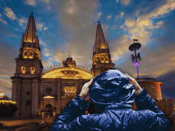 La probabilidad de lluvia este lunes es del 59% por ciento y se espera lluvia entre las 18:00 y las 19:00 horas. ESPECIAL / CANVA