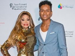 La Toya Jackson y Jaafar Jackson posan desde Los Ángeles, California. AFP