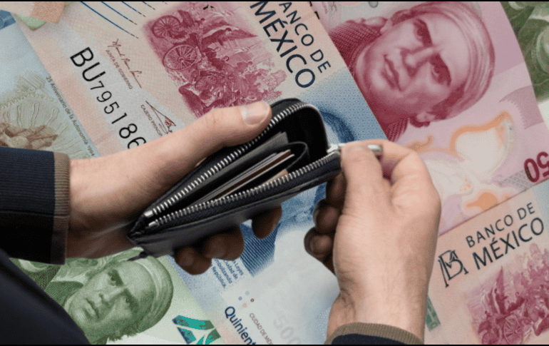 El SAT ha aclarado que no existe un impuesto por depositar efectivo. Unsplash