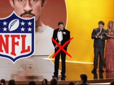 Mientras la Academia celebraba la diversidad cultural y la expansión del mercado latino, el artista recordó que detrás del éxito global persisten realidades sociales complejas.  EFE / C. Torres