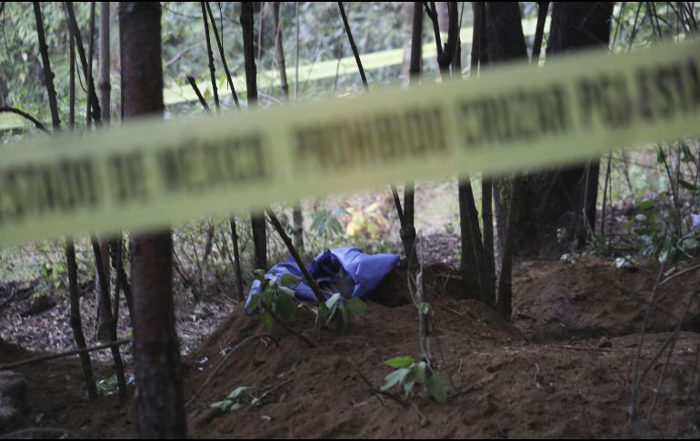 Al llegar al lugar se acordonó el área para iniciar con el procesamiento con la intervención de criminalistas de campo y de la Fiscalía Especializada en Investigación de Personas Desaparecidas. SUN/ ARCHIVO