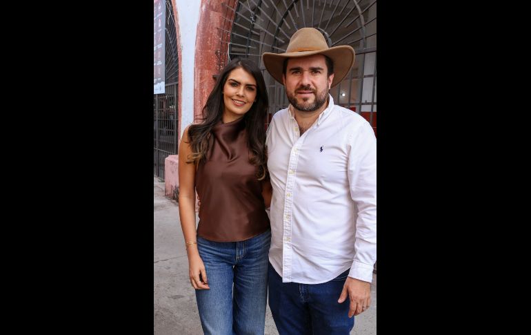 Mitzi Peña y Álvaro Valle. GENTE BIEN JALISCO / Revista del 6 de febrero 2026