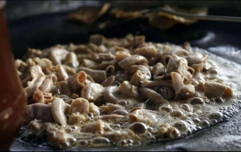 Los tacos de tripa, uno de los platillos más tradicionales de la comida mexicana, tienen una gran popularidad, tanto en las calles de las ciudades como en los hogares. EL INFORMADOR / ARCHIVO
