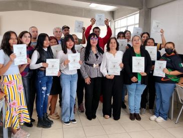 El IDEFT reiteró sus capacitaciones laborales cuentan con el respaldo del secretario de Educación del Estado, Juan Carlos Flores Miramontes. ESPECIAL