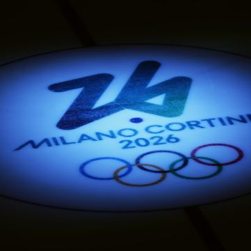 El partido Finlandia vs Canadá del torneo femenino de hockey hielo fue aplazado hasta el próximo lunes. EFE / R. Ghement