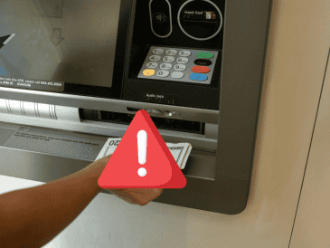 El SAT analiza la información recibida y la compara con las declaraciones fiscales correspondientes. CANVA