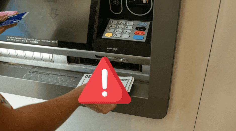 El SAT analiza la información recibida y la compara con las declaraciones fiscales correspondientes. CANVA