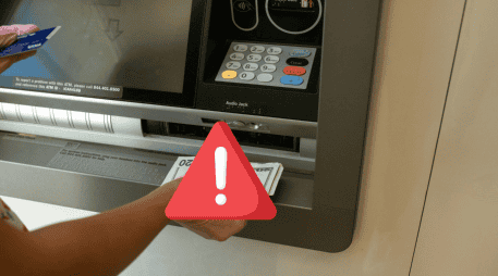 El SAT analiza la información recibida y la compara con las declaraciones fiscales correspondientes. CANVA