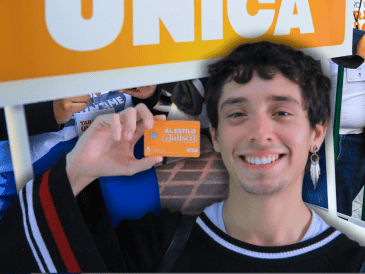 Cuando el aumento a la tarifa del transporte público entre en vigor, los estudiantes que cuenten con la Tarjeta Única Al Estilo Jalisco podrán pagar 5 pesos. EL INFORMADOR/ARCHIVO ESPECIAL/Gobierno de Jalisco