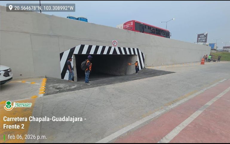 El retorno, que era una alcantarilla pluvial, fue cerrado con motivo de las obras de modernización y del sistema de Macrobús que se llevan a cabo en la carretera y que conectarán el aeropuerto con el resto de la metrópoli. ESPECIAL / Gestión del Territorio Jalisco