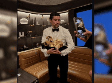 Bad Bunny, cuyo nombre real es Benito Antonio Martínez Ocasio, llegará al escenario del medio tiempo tras una semana marcada por el éxito. INSTAGRAM/BADBUNNY