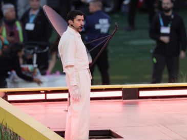 Bad Bunny podría imponer un nuevo hito: lograr que su presentación en el medio tiempo del Super Bowl se convierta en la más vista de la historia. EFE / C. TORRES