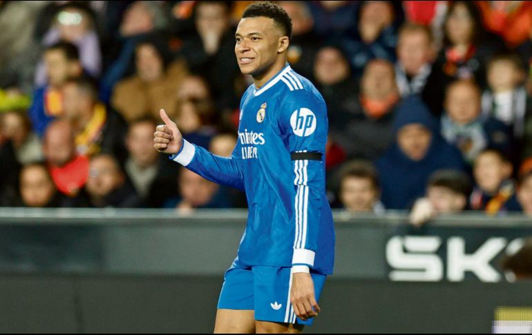 Kylian Mbappé lidera ampliamente la tabla de goleadores de la temporada con 22 tantos. EFE