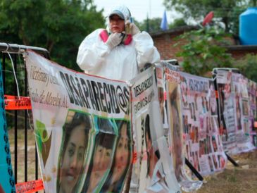 Alejandra Martínez Carrizalez, del colectivo "Por las Voces sin Justicia", de Mazatlán dijo que espera que se cumpla el compromiso de la Fiscalía General de la República de divulgar sobre el número exacto de víctimas. SUN/ ARCHIVO