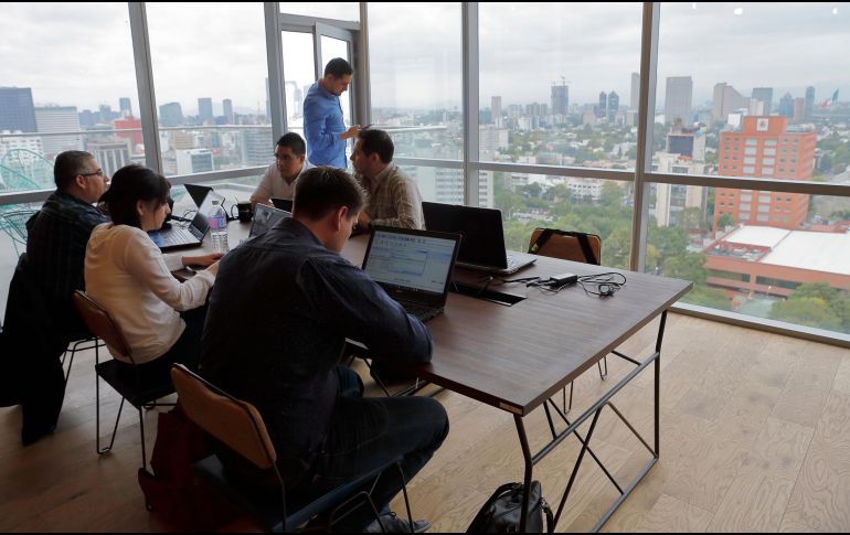 Analistas argumentan que en el país casi un 55% de la fuerza laboral es informal. EFE/ARCHIVO