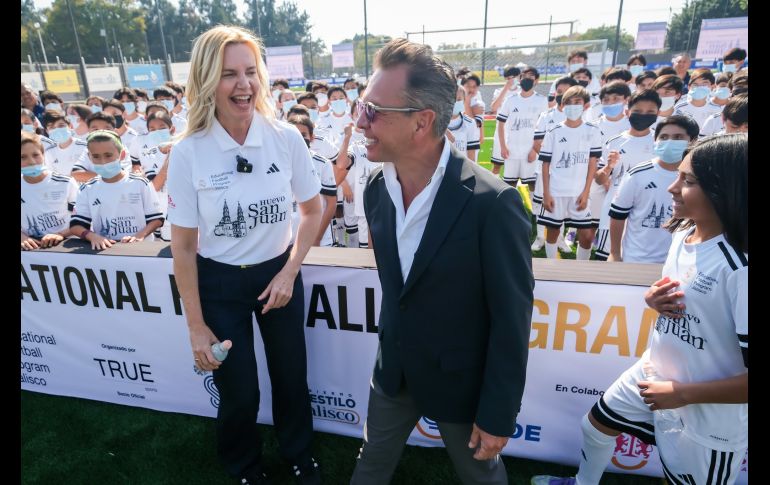 El programa, escuela de futbol, combina la práctica de este deporte con una metodología educativa de impacto social. CORTESÍA
