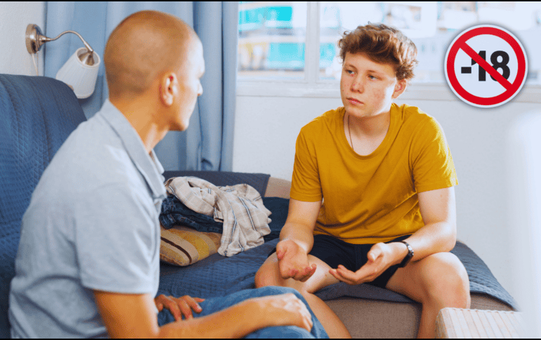 Estilos de crianza que combinan lazos afectivos, límites claros y comunicación abierta reducen el riesgo de experimentar con alcohol y otras sustancias. ESPECIAL / CANVA