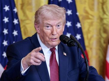 Trump fue reconocido por la industria del carbón tras ordenar el uso de esta fuente energética. EFE/S. Thew