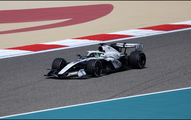 El tapatío finalizó en la posición 15 del clasificador, acumulando 42 vueltas en un programa de trabajo enfocado en la resistencia. EFE/ A. HAIDER.