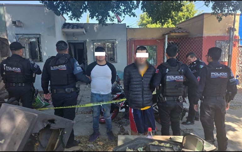 Los sujetos presuntamente reaccionaron de forma agresiva cuando fueron abordados por los uniformados, por lo que ambos fueron asegurados. ESPECIAL