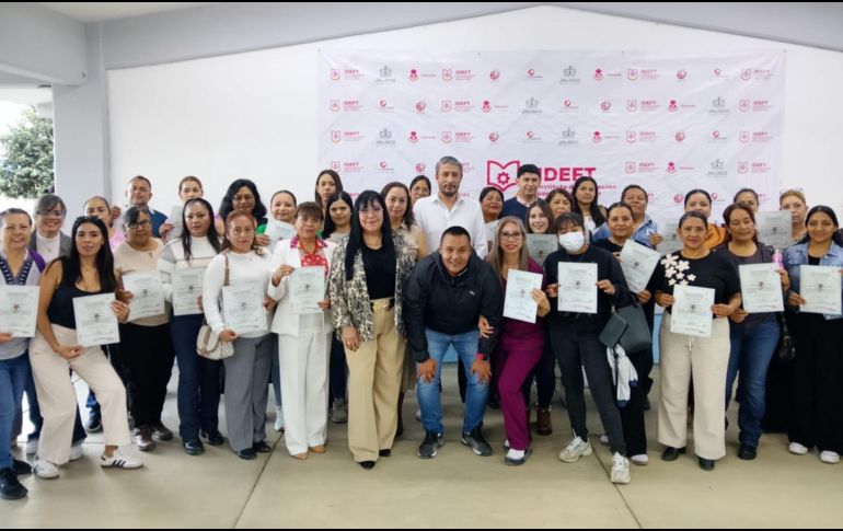 El programa surge del trabajo conjunto entre el IDEFT y el CECyTEJ para ampliar la capacitación. CORTESÍA