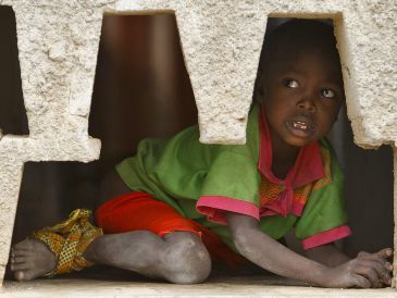 Los niños no sólo están hambrientos. Casi la mitad de los de Al Tina han enfermado en las últimas dos semanas, sufriendo fiebre, diarrea o infecciones respiratorias. EFE/ARCHIVO
