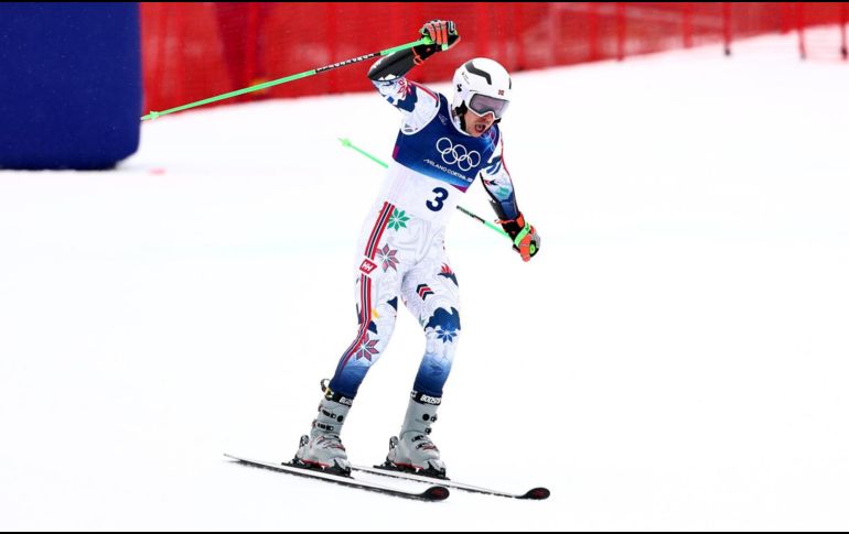 Pinheiro baila samba en la gélida Bormio y Brasil festeja su primer oro olímpico invernal. EDE / EPA /ANNA SZILAGYI