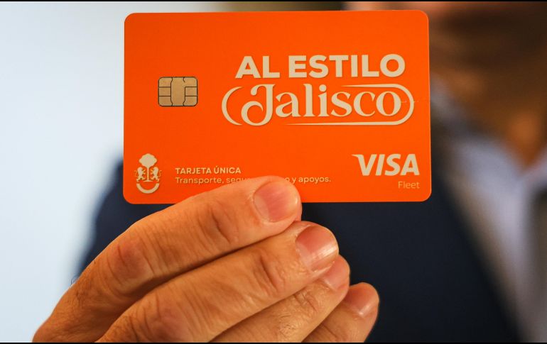 El gobernador dijo que próximamente se anunciarán las bases para que los usuarios de la Tarjeta Única Al Estilo Jalisco puedan participar en la rifa. EL INFORMADOR/ARCHIVO