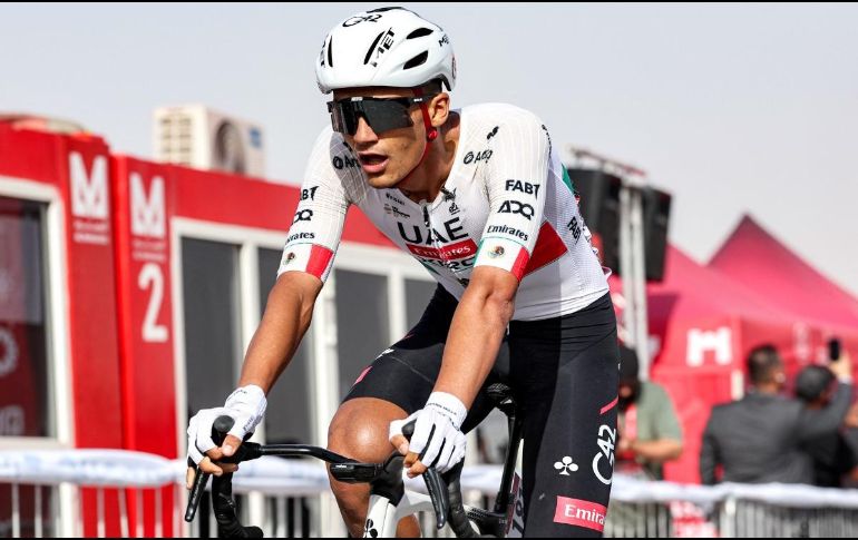 Isaac del Toro salió último, pero no encontró el golpe de pedal que le permitiera no perder un tiempo excesivo. AFP / F. Sena