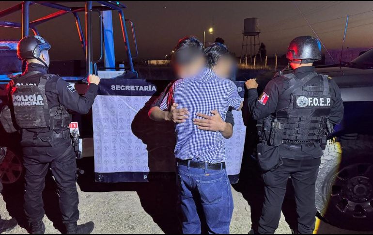 Luego de darle las primeras atenciones y verificar que se encontraba en buen estado de salud, el joven rescatado volvió a salvo a casa con su familia. ESPECIAL