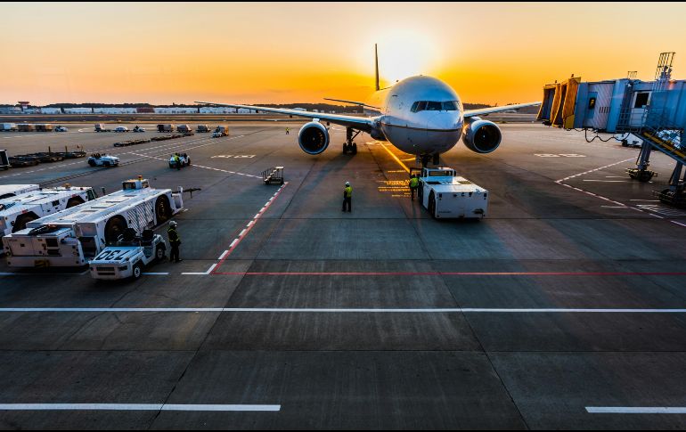 El aeropuerto permanecerá cerrado desde las 18:00 hora local hasta las 23:00 hora local. UNSPLASH
