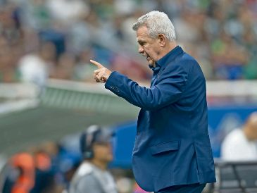 Javier Aguirre no está tranquilo por la amplitud de la lista de lesionados de la Selección. IMAGO7