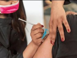 La convocatoria de vacunación estará dirigida a niños de un año de edad, adolescentes de 12 años en adelante y para adultos de hasta 49 años. ESPECIAL