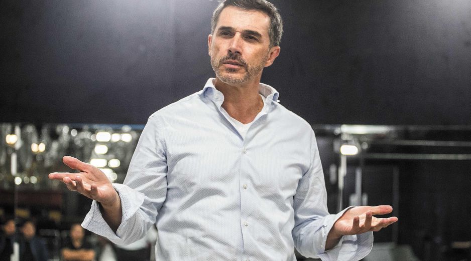 Antes de pedir licencia, el diputado fue criticado por dedicar tiempo a realizar análisis públicos sobre ediciones anteriores de 