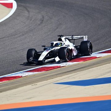 El jalisciense Checo Pérez concluyó estos días de pruebas con una sensación muy agradable. AFP / G. Cacace